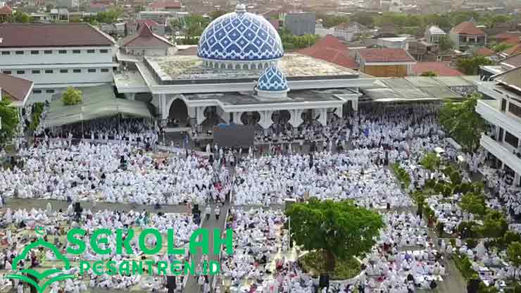 Biaya Pondok Pesantren Assalafi Al Fithrah Surabaya
